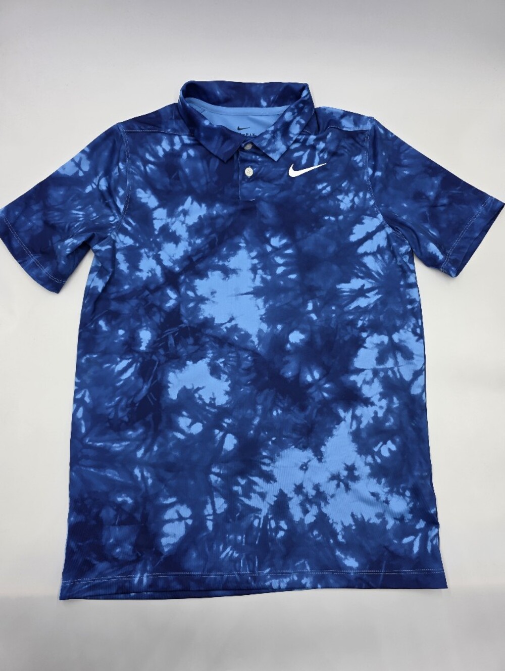 Nike boys' Dri-Fit golf polo size L